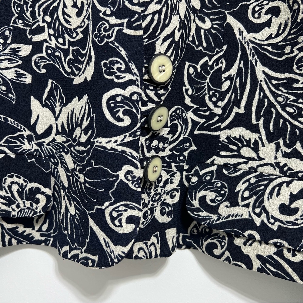 Vintage Jaeger 100% Pure Wool Cropped Navy & Cream Floral Blazer Jacket - Picture 6 of 11